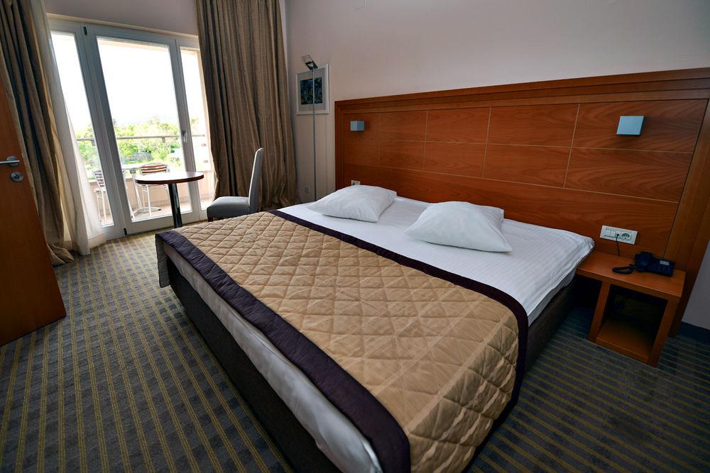 Hotel Family La Luna 4*