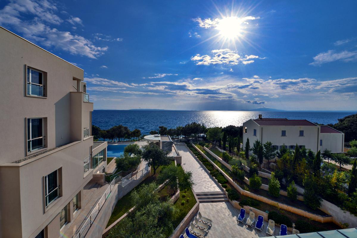Family La Luna Hotel 4*