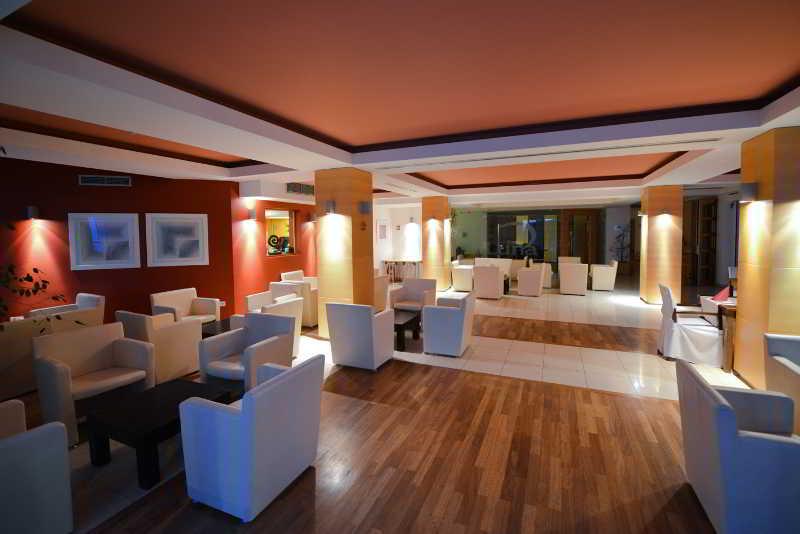 Family La Luna Hotel 4*