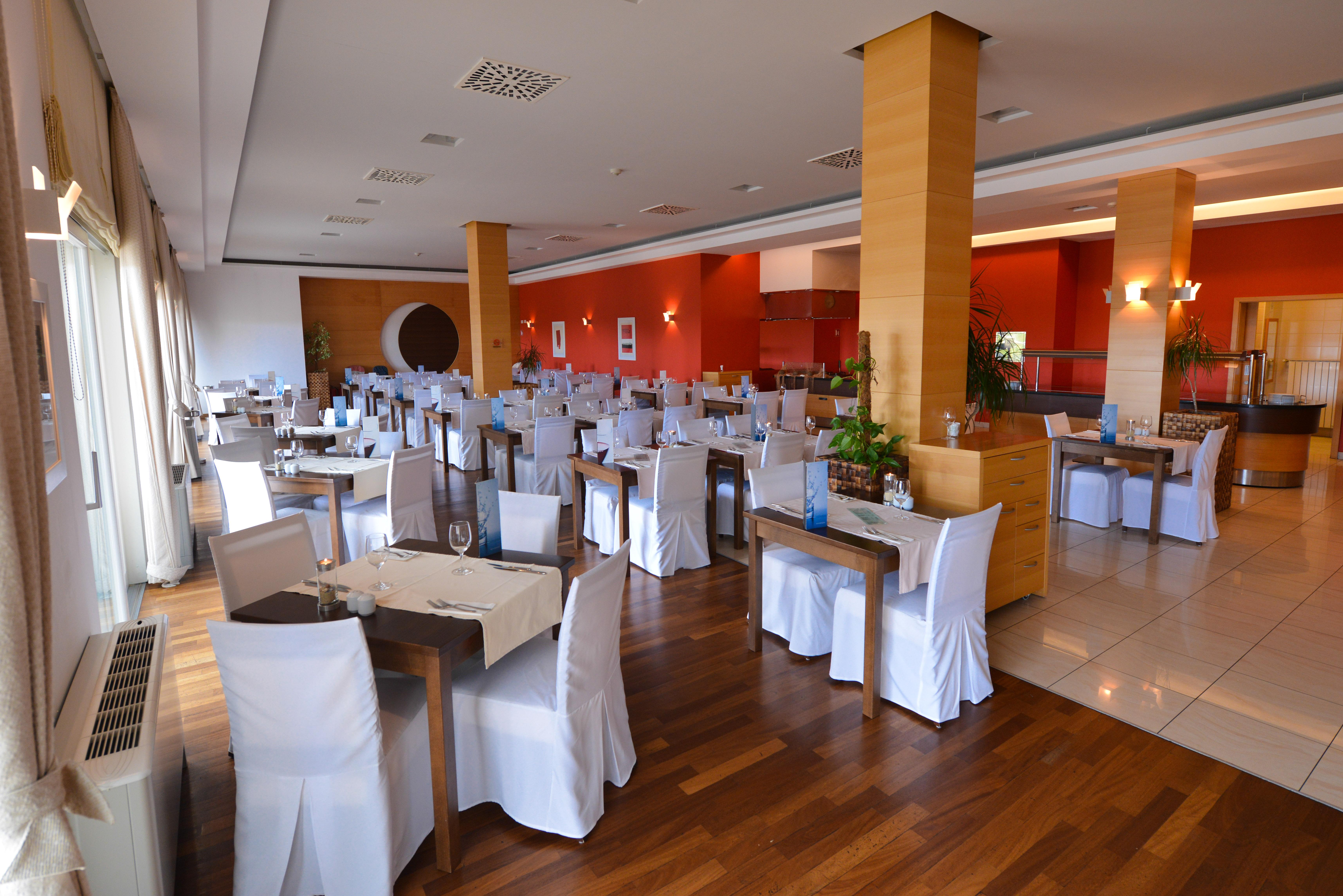 Family La Luna Hotel 4*